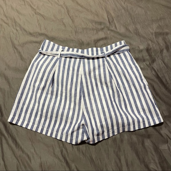 J.D. Luxe Lilly Striped Shorts - Picture 4 of 7